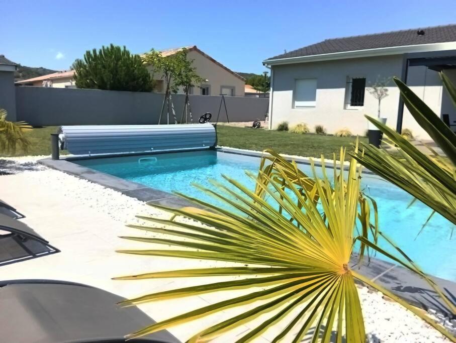 Chambre & Sdb Privee Avec Piscine En Bord De Via Rhona Sarras Zewnętrze zdjęcie