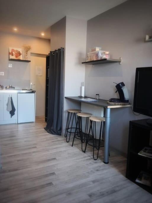 Chambre & Sdb Privee Avec Piscine En Bord De Via Rhona Sarras Zewnętrze zdjęcie